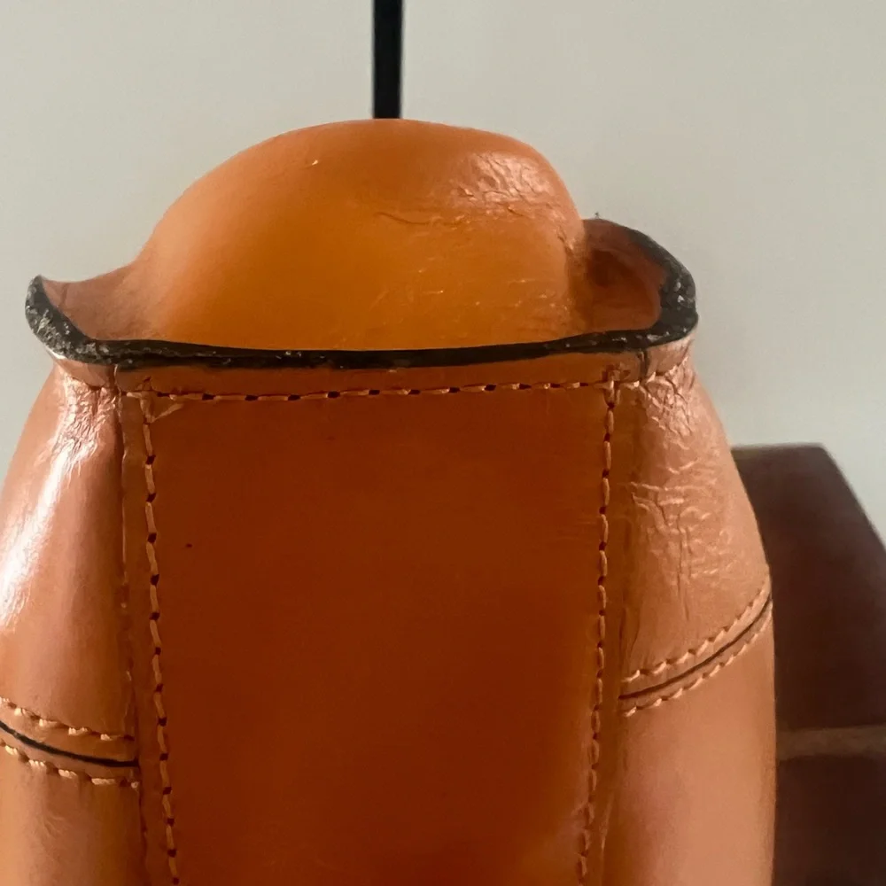 Patricia Nash Burnt Orange Leather Clutch/Crossbody - Picture 8 of 11